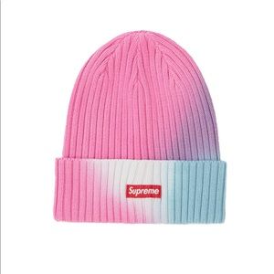 🔥RARE🔥 Nwt Supreme over dyed beanie